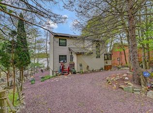 2529 Waterfront Dr, Tobyhanna, PA