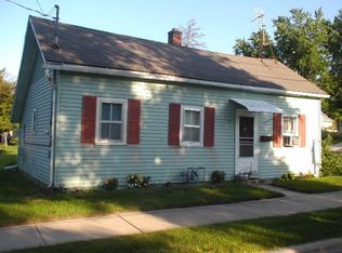 1003 N 2nd St, Watertown, WI 53098