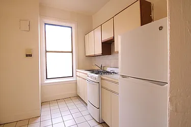 Rented by Guidance Realty Corp.