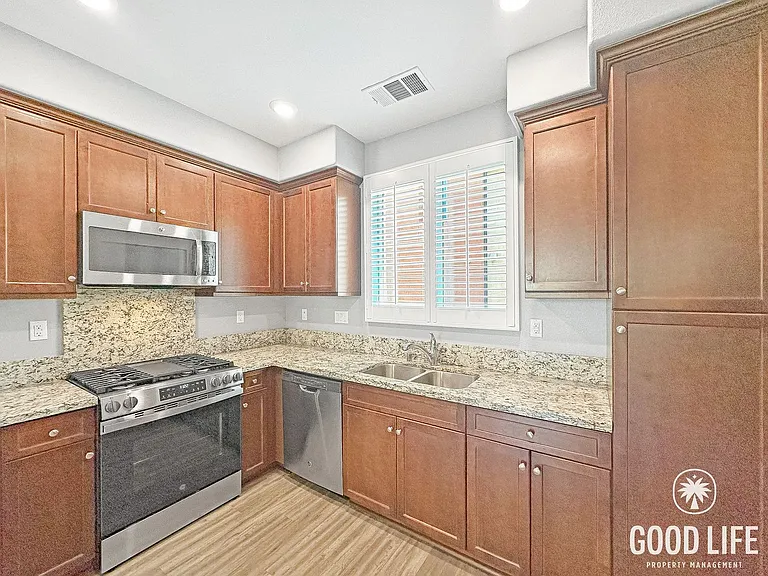 2730 Sparta Rd #13 — Photo 2
