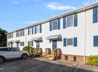 152 Gray Station Rd, Johnson City, TN 37615