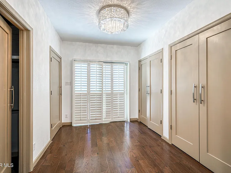 4945 Vista Grande Cir — Photo 32