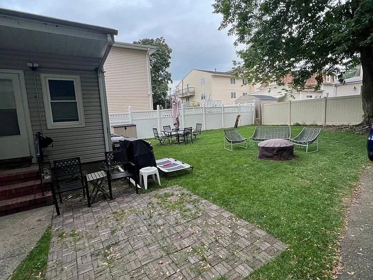 415 Jefferson St #1 — Photo 8