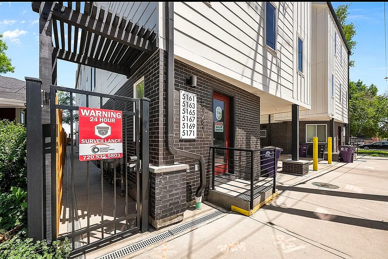 Harley House — Photo 2