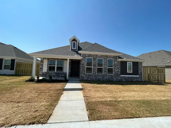 4681 W Tofino Dr, Fayetteville, AR 72704
