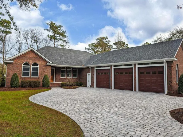 225 Georgetown Dr., Pawleys Island, SC 29585