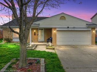 2031 Keystone Dr, Sterling Heights, MI 48310