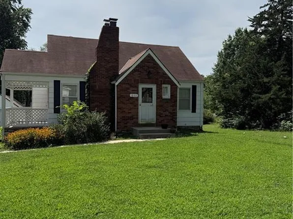 211 NE 82nd Ter, Kansas City, MO 64118