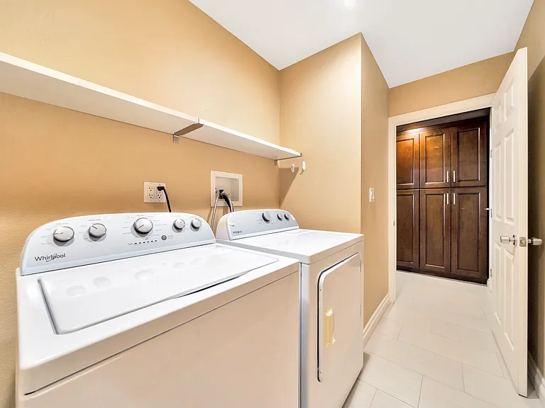 13341 Cromwell Dr — Photo 24