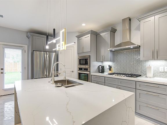 5th image of 10021 Alfred Ln Unit B