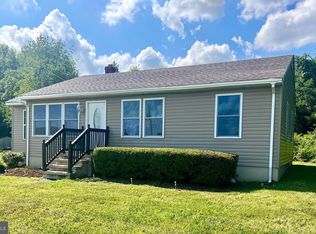 1856 Crookhorn Rd, Montross, VA 22520