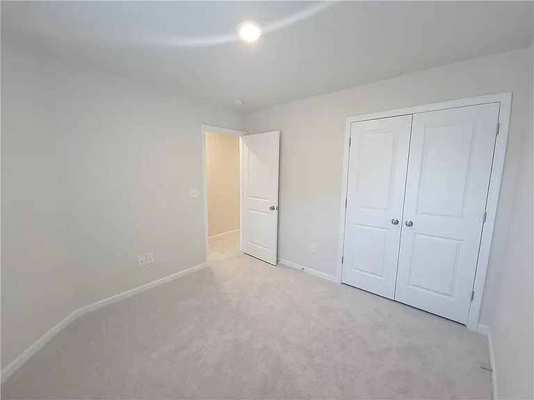 557 Brasstown Ct — Photo 13