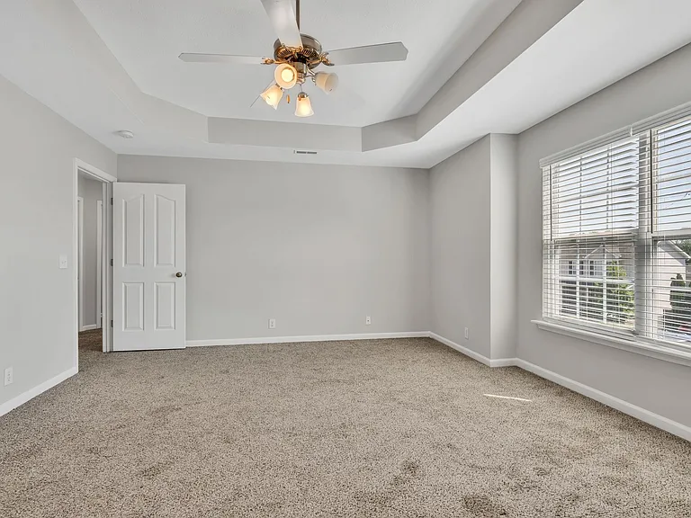 1036 Cheryl Ln — Photo 17
