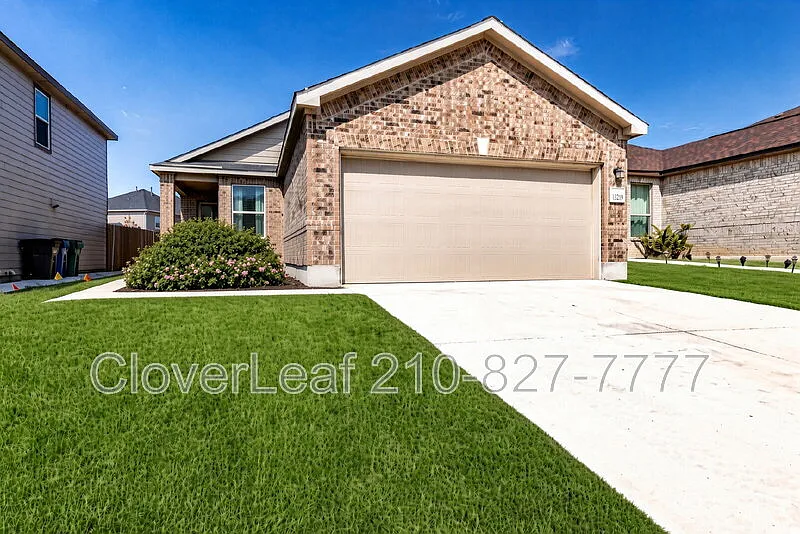3 bed, 2.0 bath, 1322 sqft, $1,397 — Photo 3