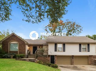 1022 SE 5th St, Lees Summit, MO 64063