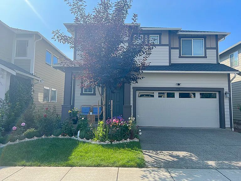 1st image of 3742 80th Ave NE