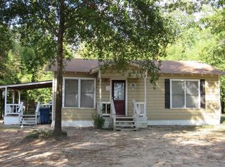 515 E Linn St, Huntington, TX 75949