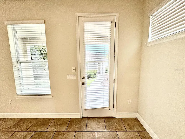 7208 Milestone Dr — Photo 16