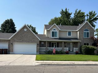 938 E Connor Ridge Cv, Midvale, UT 84047