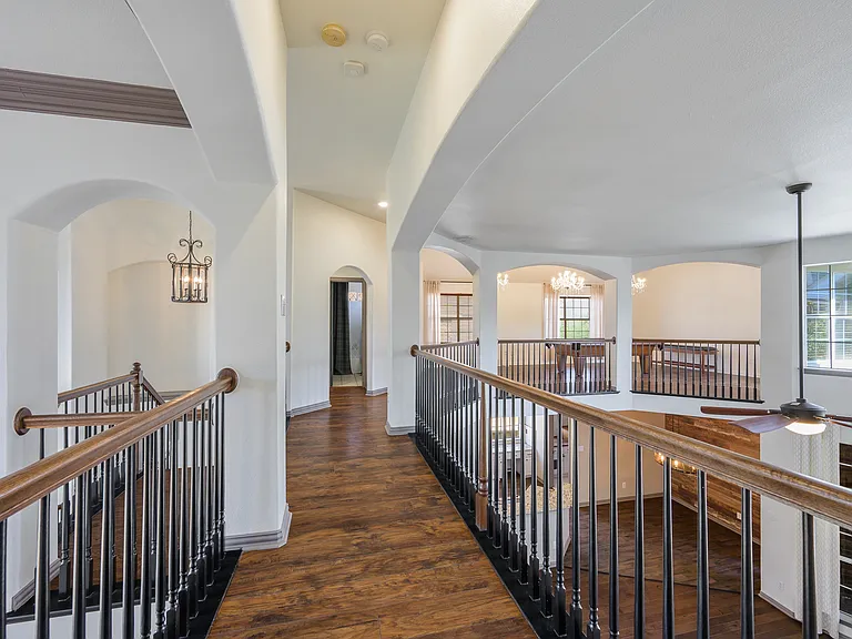 5170 Mohegan Ln — Photo 29