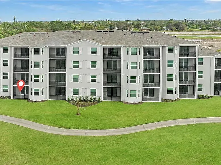 18411 Copperhead Ct N #346 — Photo 1