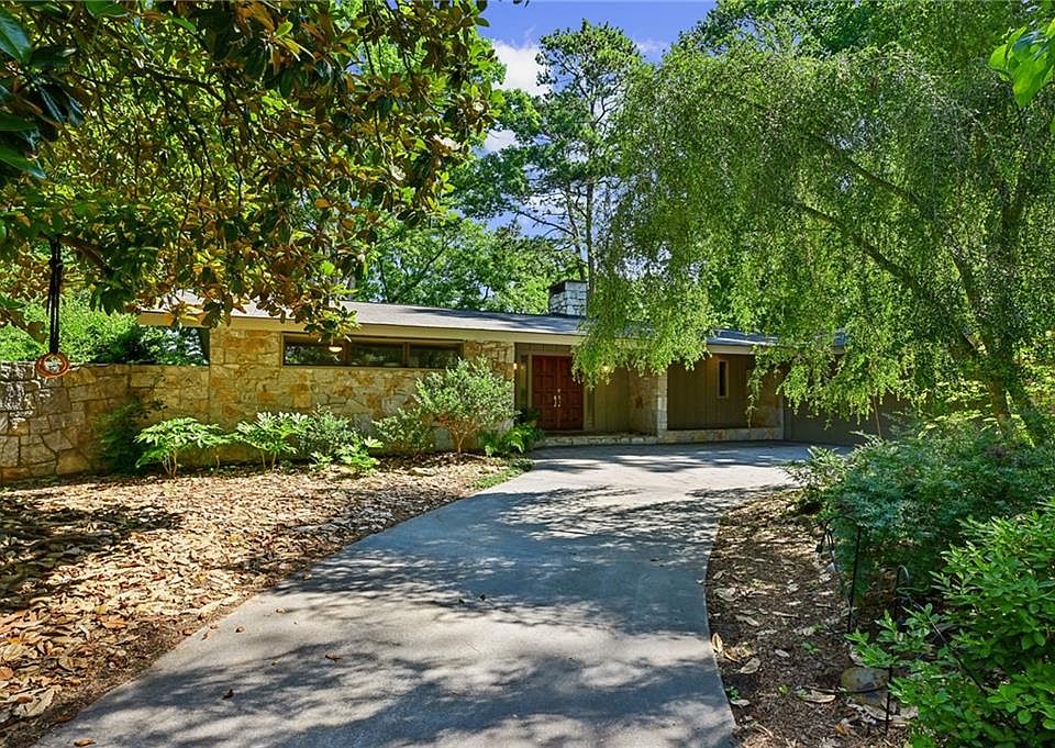 1st image of 2543 Flair Knoll Ct NE