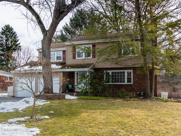 12 Orchard Grove, Loudonville, NY 12211