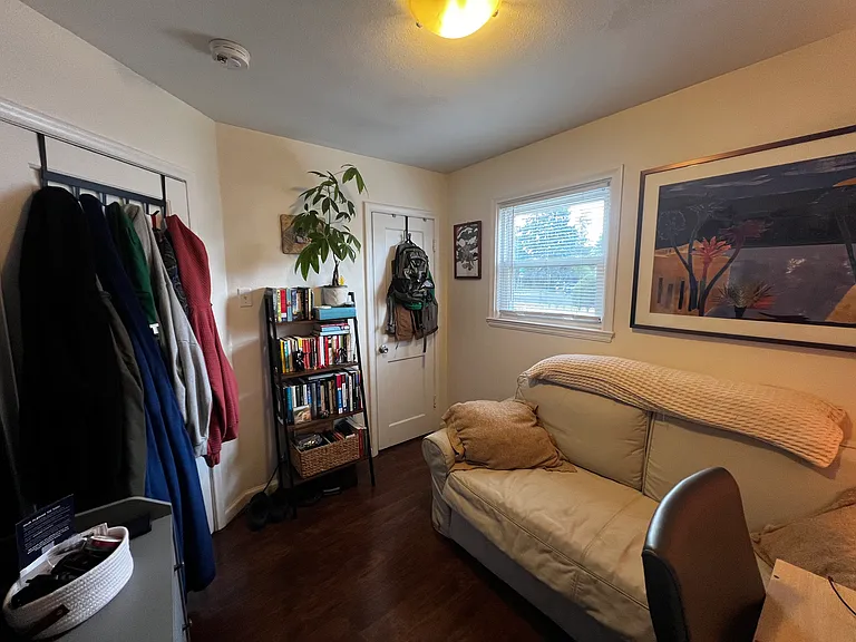 990 Julian St — Photo 13