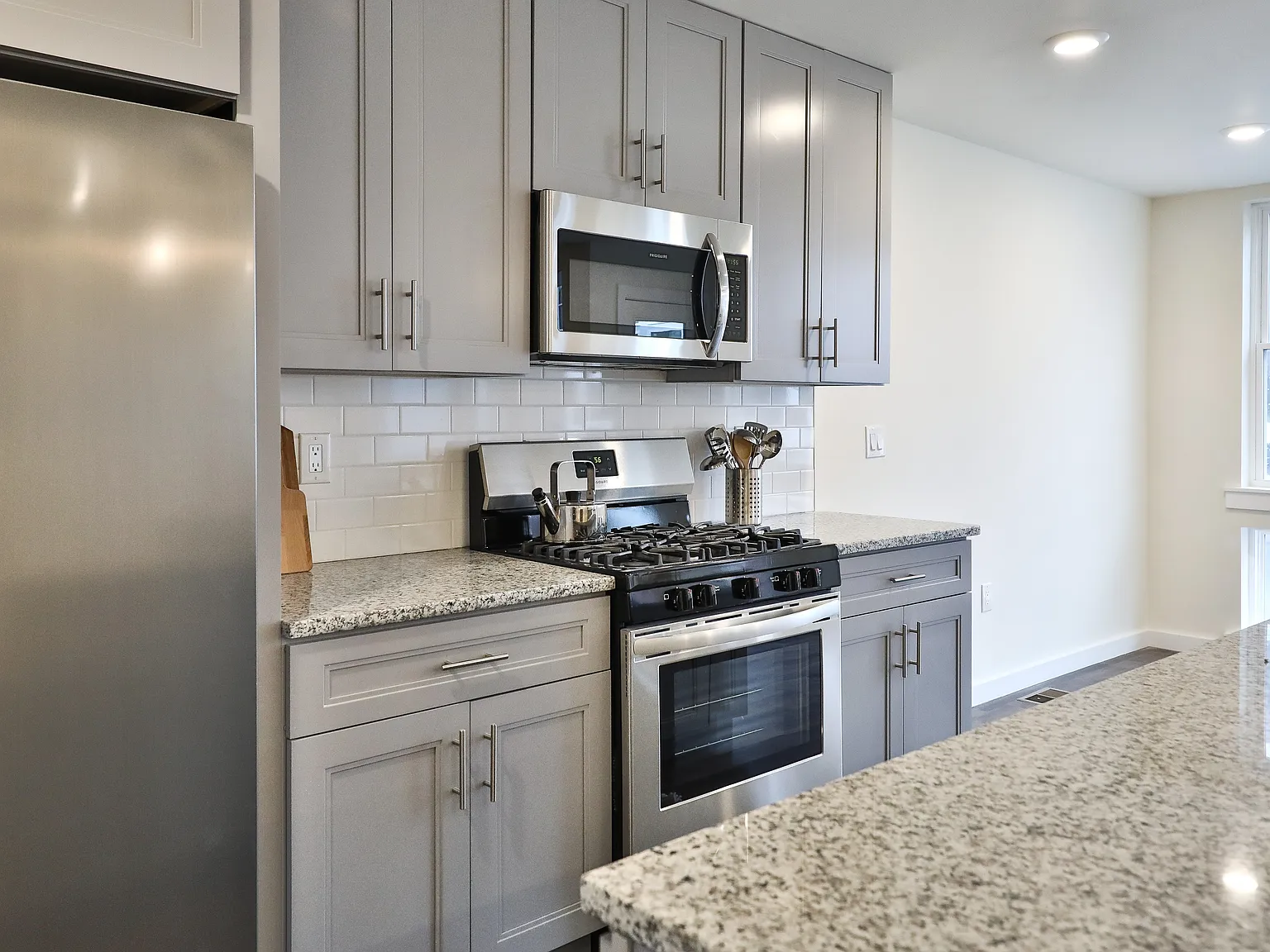 3 bed, 2781 sqft, $3,750 — Photo 4