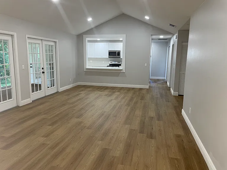 2451 Mary Jewett Cir — Photo 2