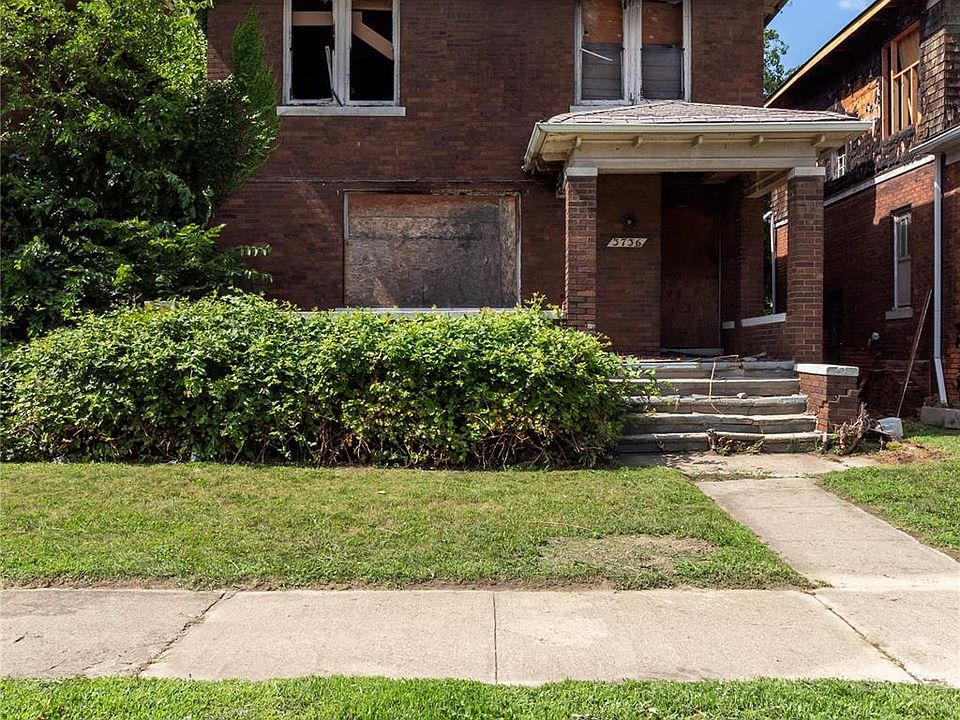 2nd image of 3736 Columbus St