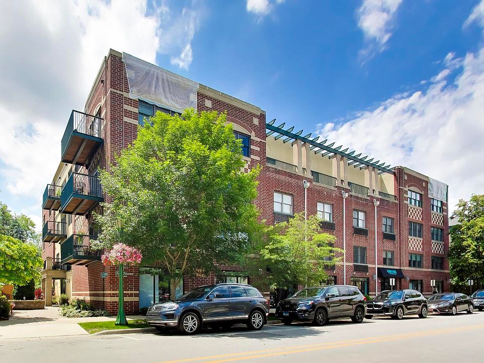 1st image of 1107 Greenleaf Ave APT 3G