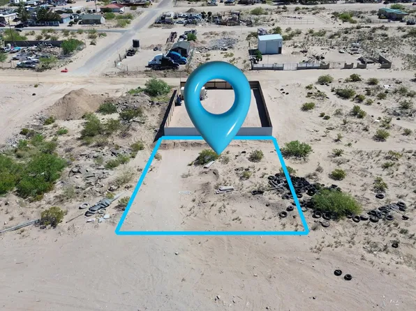 32 Janis Ave, El Paso, TX 79927