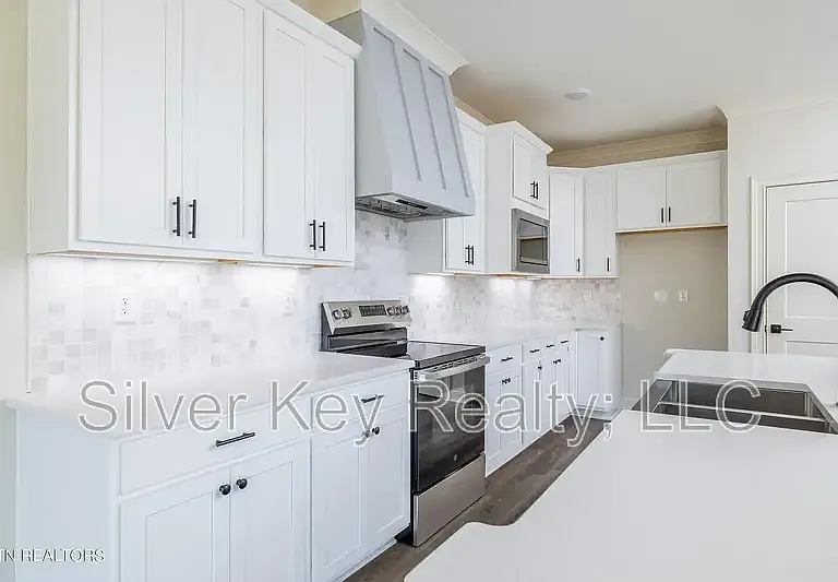 141 Park St — Photo 5