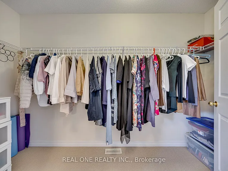 1126 Woodington Ln — Photo 28