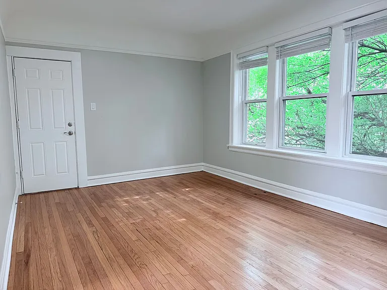4235 W 26th St #10 — Photo 1
