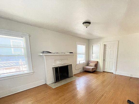 4th image of 5309 7th Ave NE