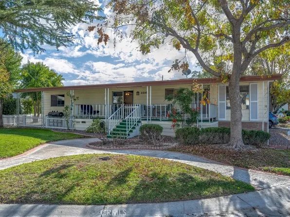 21216 Blue Curl Way #212, Canyon Country, CA 91351