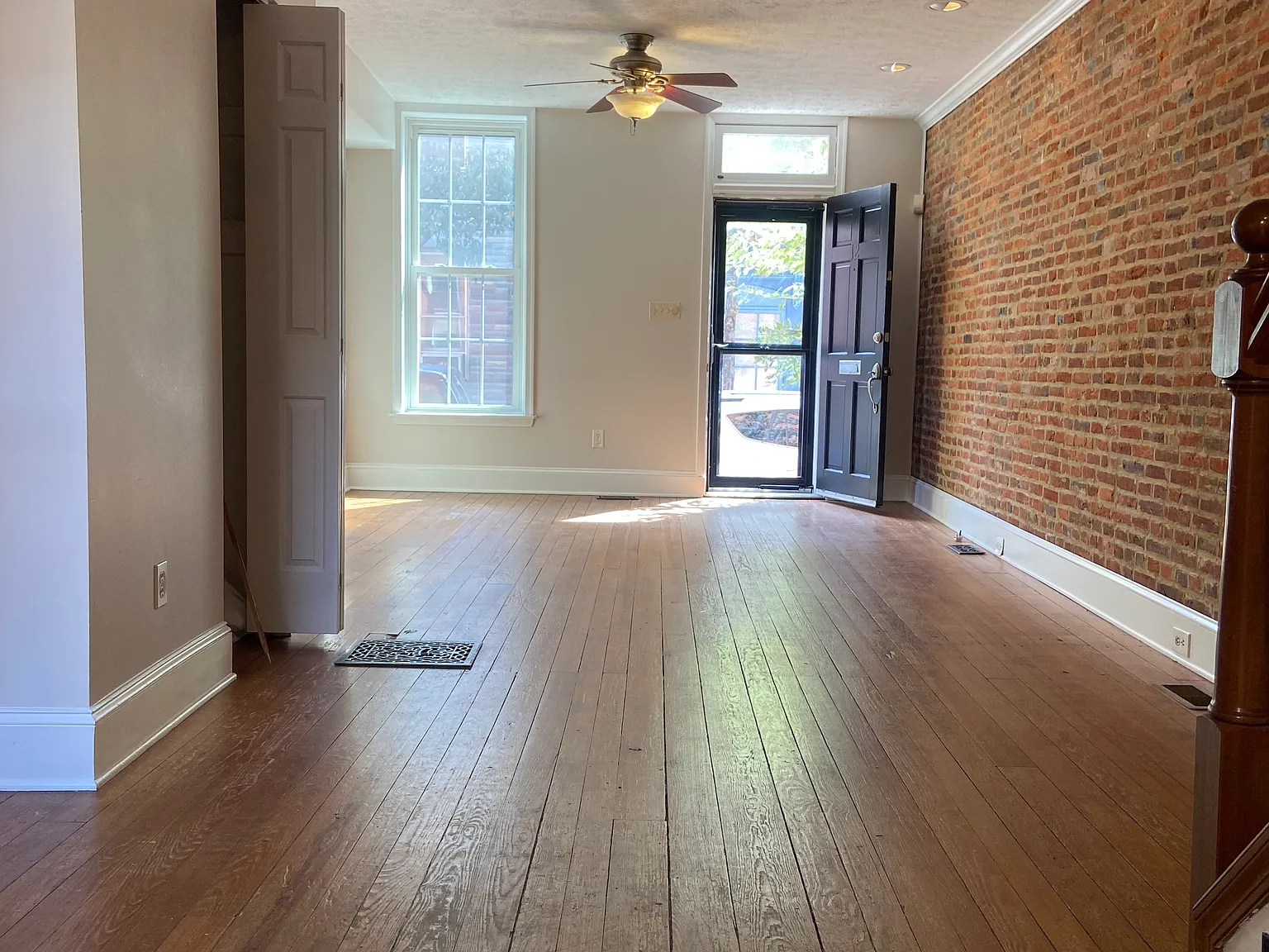 2 bed, 1144 sqft, $2,140 — Photo 3