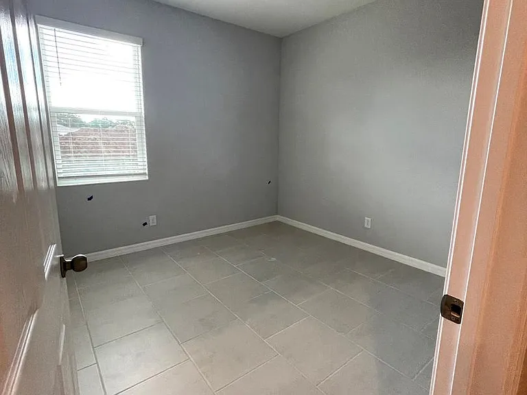 1415 Grassland Ave — Photo 5