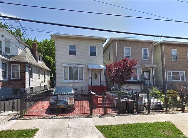 2nd image of 2246 Quimby Ave