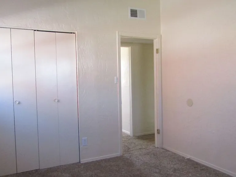 3412 NW Lincoln Ave — Photo 21