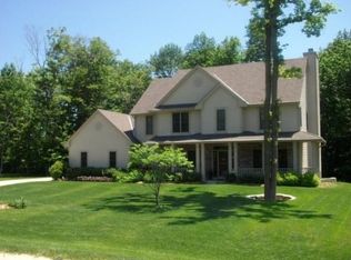 2320 Brookside Dr, Jackson, WI 53037