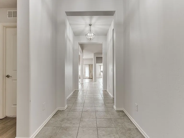 15704 Caney Dr — Photo 5