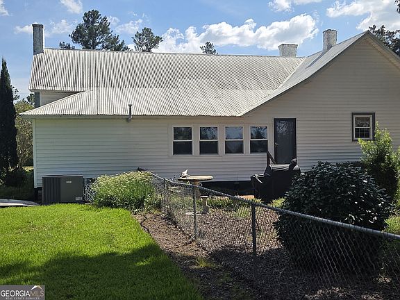 3rd image of 981 Bells Ferry Rd