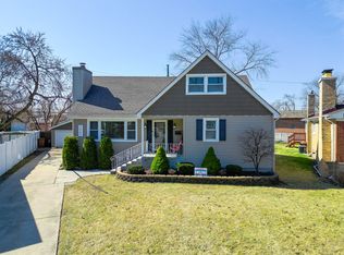 5061 Lamb Dr, Oak Lawn, IL 60453