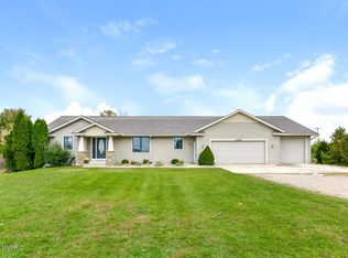 4859 Roosevelt St, Coopersville, MI 49404
