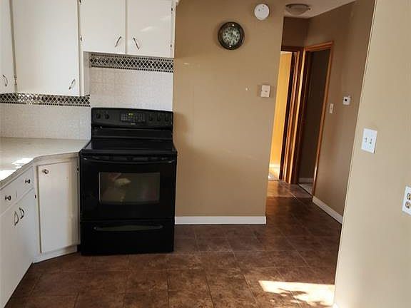 3rd image of 307 Gastle STREET