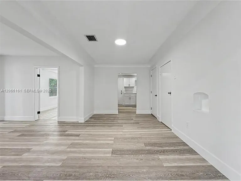 228 NW 39th St #228 — Photo 7