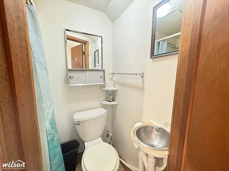302 S 8th Ave — Photo 6